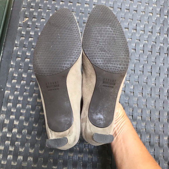 Stuart Weitzman Classic Suede Pump | Size 8.5 - Picture 3 of 9